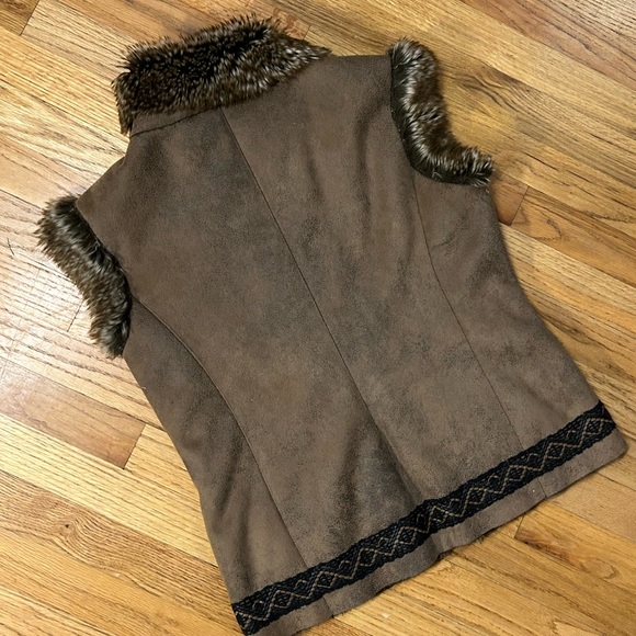 Vintage Cripple Creek brown winter fur trim embroidered winter vest Medium - Picture 7 of 15